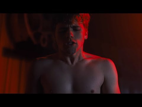 Trailer thumbnail
